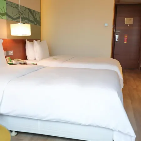Holiday Inn Shenzhen Donghua By Ihg Exterior photo